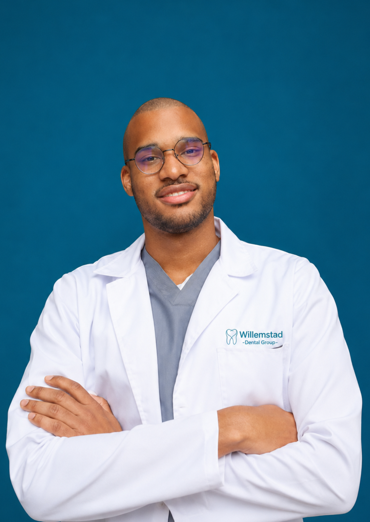 Dr. Mitchell Balentien, Oral and Maxillofacial Surgeon at Willemstad Dental Group in Curaçao